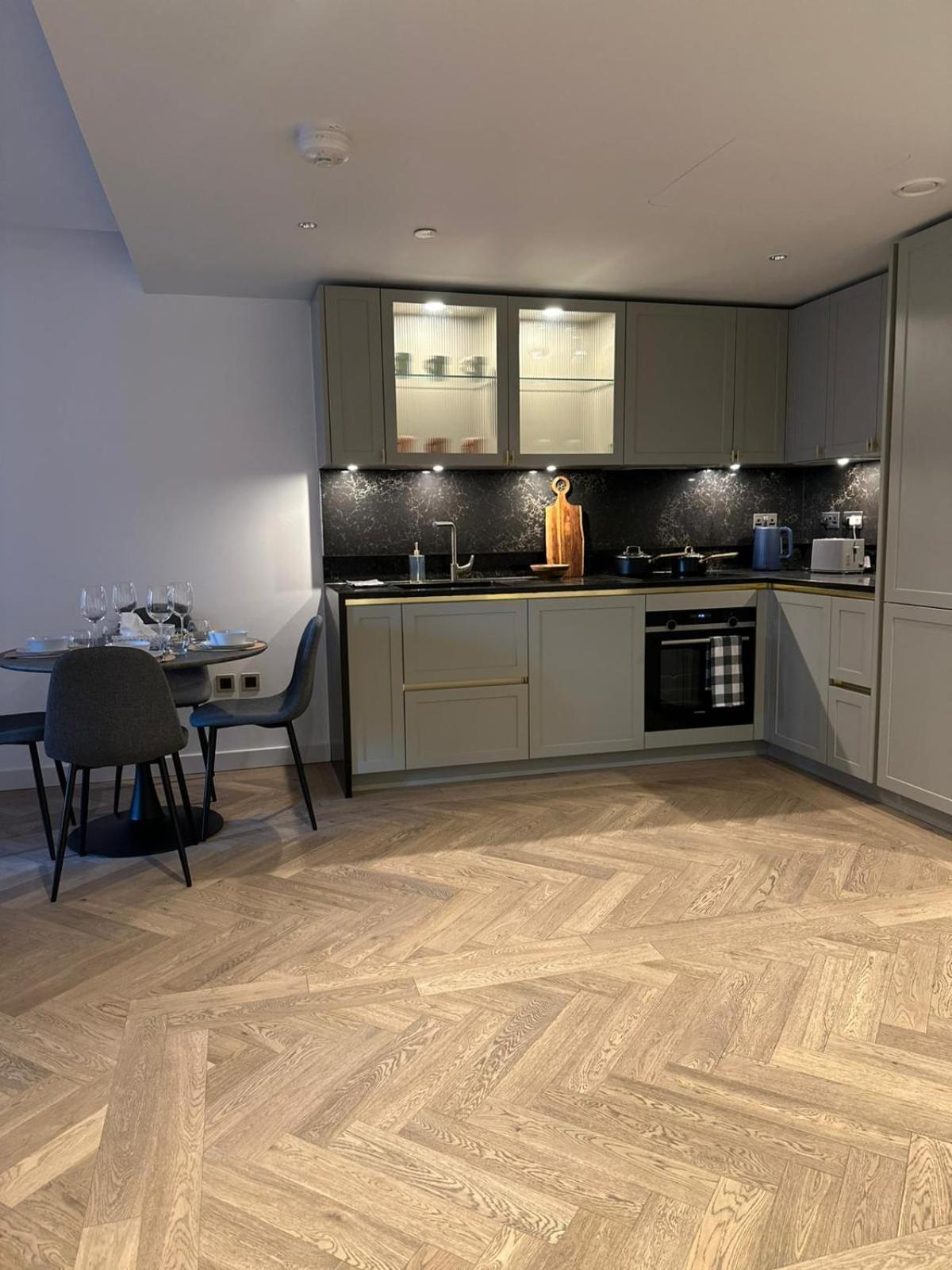 Modern 2 Bed Flat In Marylebone *